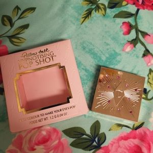 Charlette Tilbury Ultra Violet Pop Shot